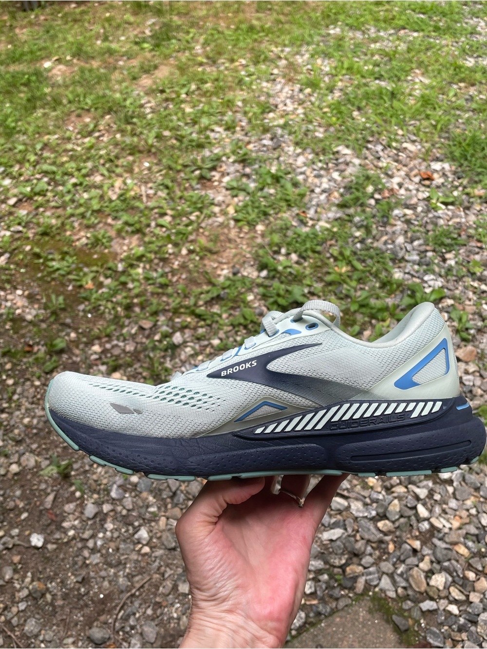 Brooks Adrenaline GTS 23 Running Shoes Size 11 Woman’s - Picture 4 of 15